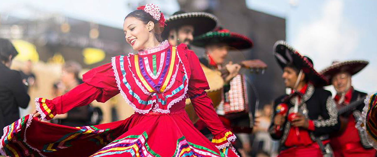 Mexicaanse Themafeest met decoratie, cocktails, dansers, muzikanten